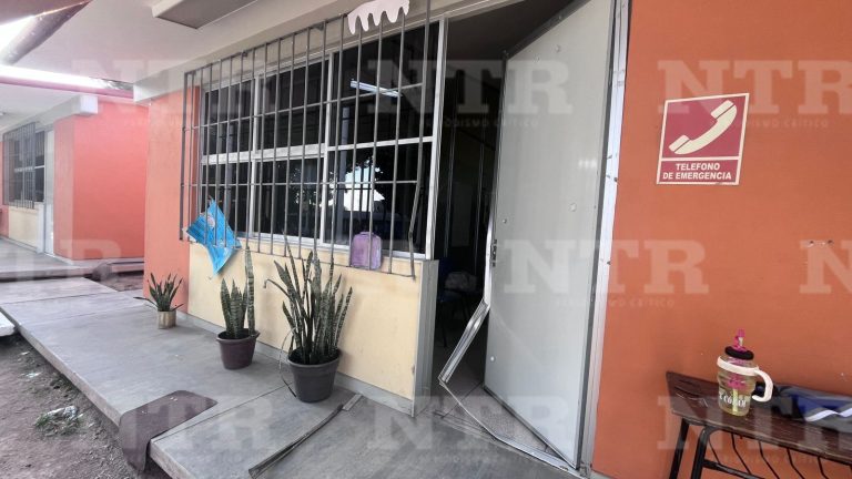 Roban por 2ª ocasión primaria Ford 126