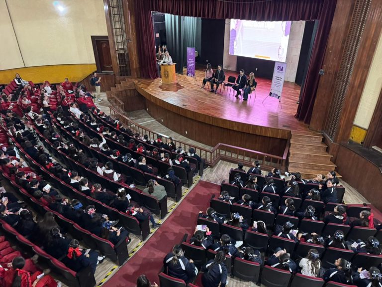 Realizan acciones de sensibilización y formación en torno al 8M