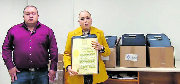 Tras retraso, UAZ recibe solicitudes para títulos