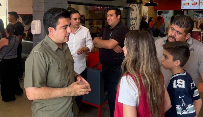 Reconoce secretario a participantes de Olimpiada del Conocimiento
