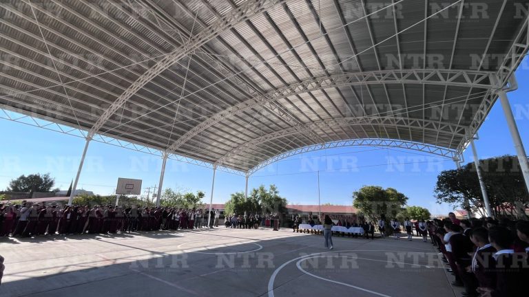 Entregan domo a la secundaria Ignacio Hierro