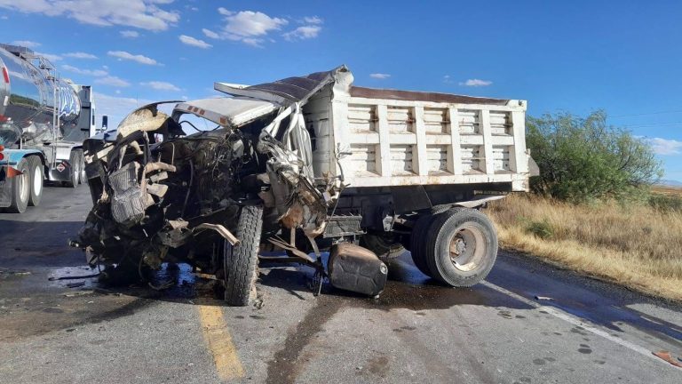 Atienden aparatoso accidente en Río Grande