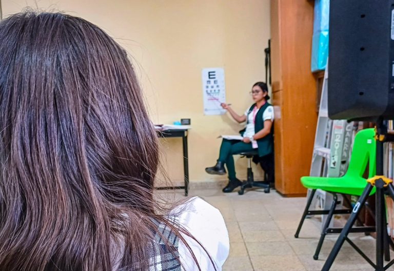 Con problemas de vista, 50 mil niños