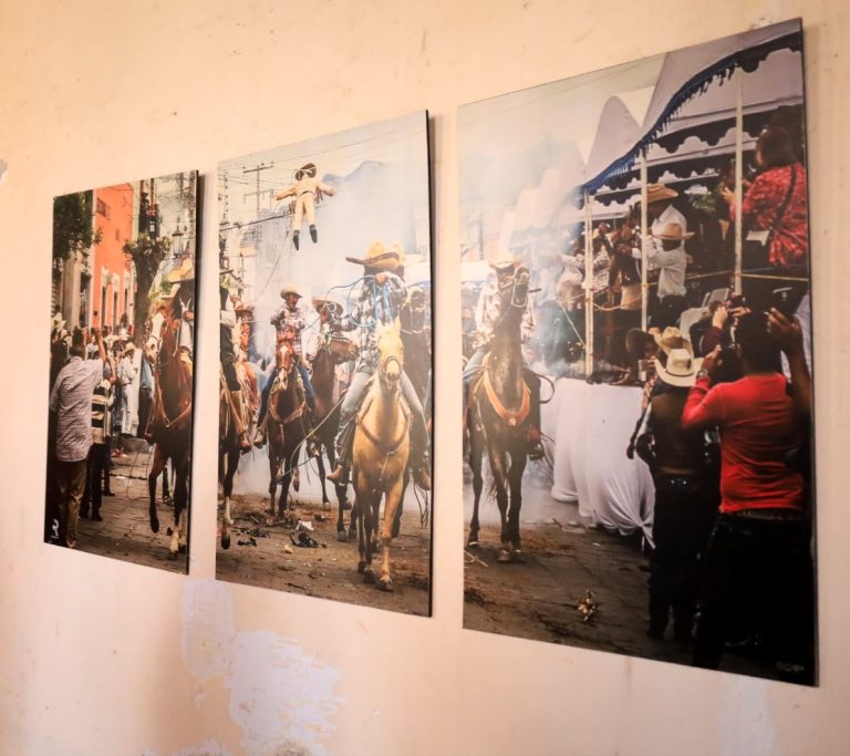 Inauguran exposición «Sábado de Diablos»