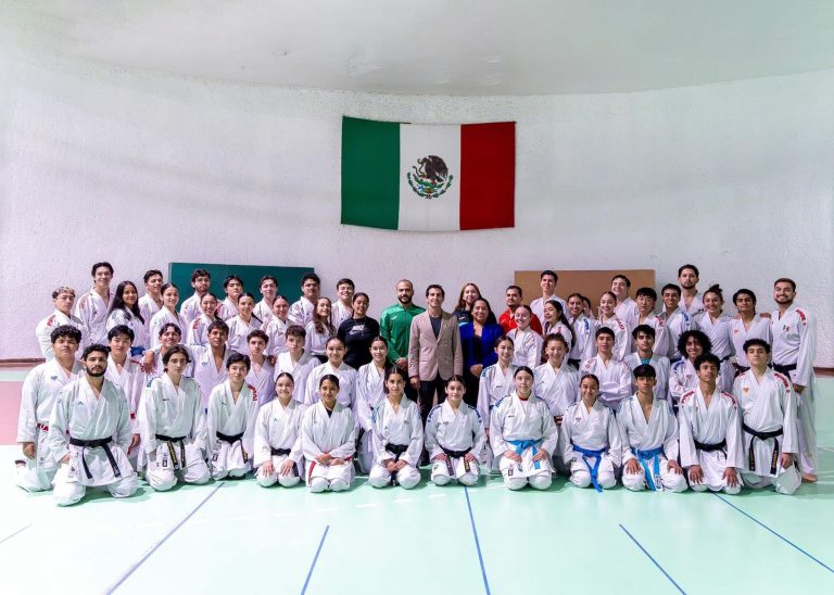 Zacatecanas brillan en selección nacional de karate