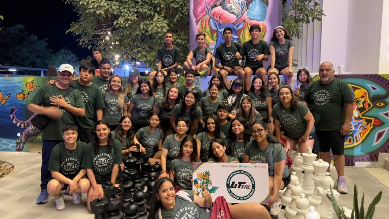 Participan alumnos de la Utzac en encuentro deportivo y cultural