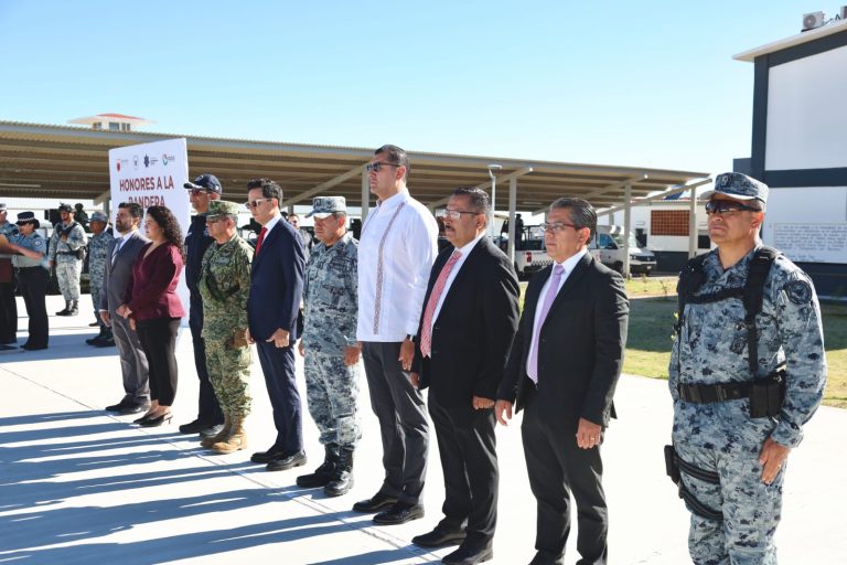 Realizan Honores a la Bandera en la 176 Compañía de la Guardia Nacional
