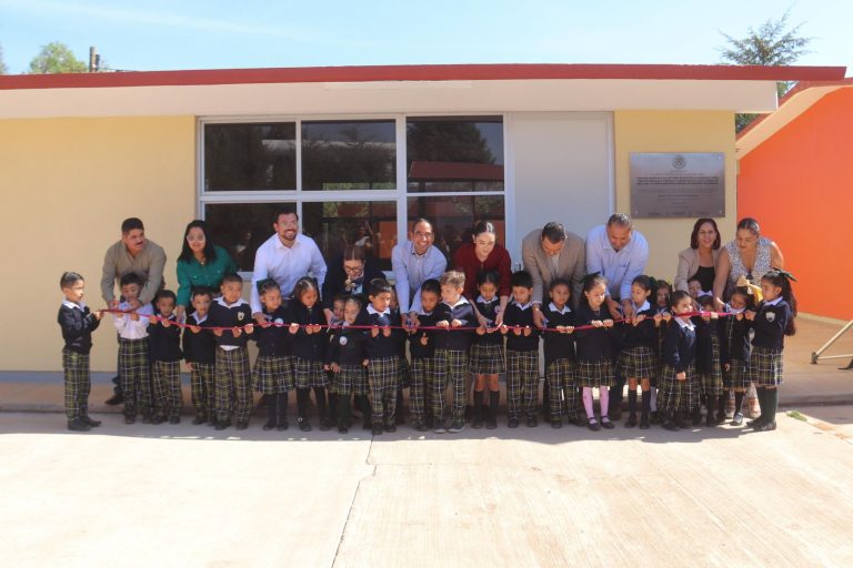 Entregan aula didáctica en jardín de niños de Guadalupe
