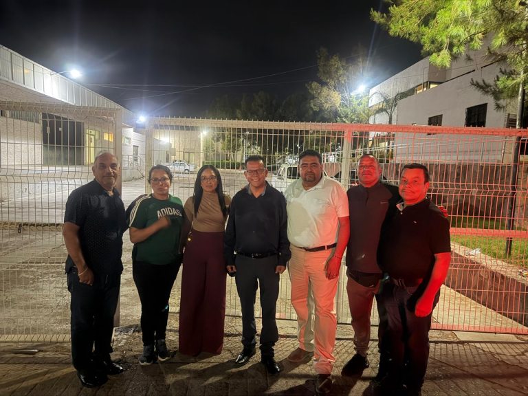Toman la SEZ; exigen pago de la hora 32