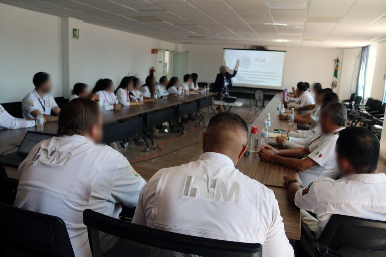 Capacita FGR a personal del INM en Zacatecas