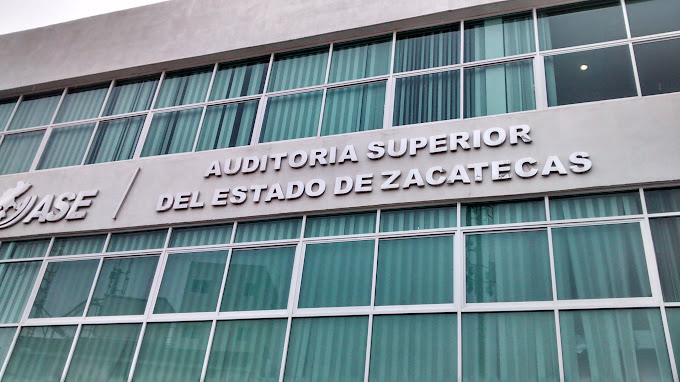 Exigen destituir tesorera; incumple con informes