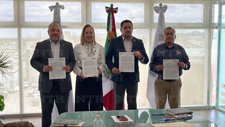 Firman aumento para trabajadores del ayuntamiento