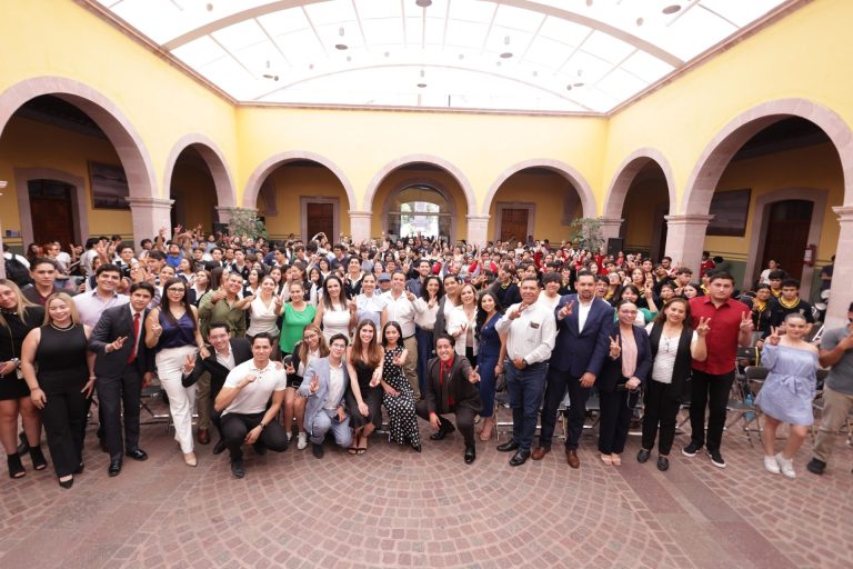 Lanza Ayuntamiento capitalino Pasaporte Juvenil