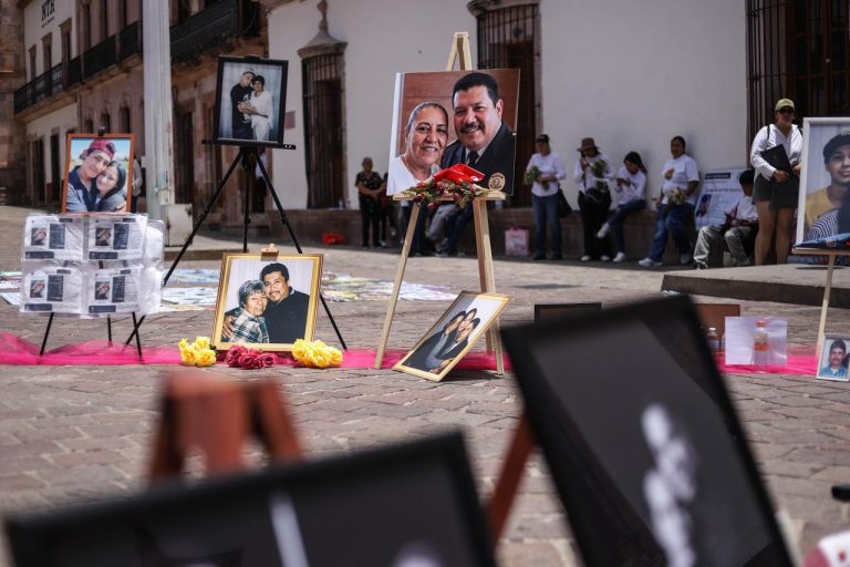 Marchan por sus hijos desaparecidos