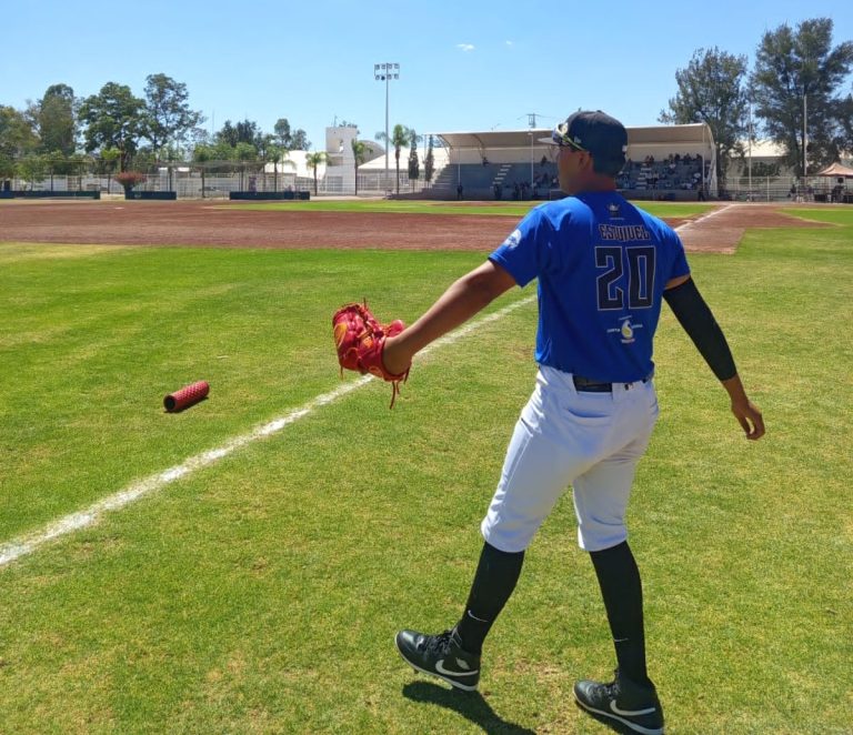 Tuneros de Ojocaliente caen en su debut en casa
