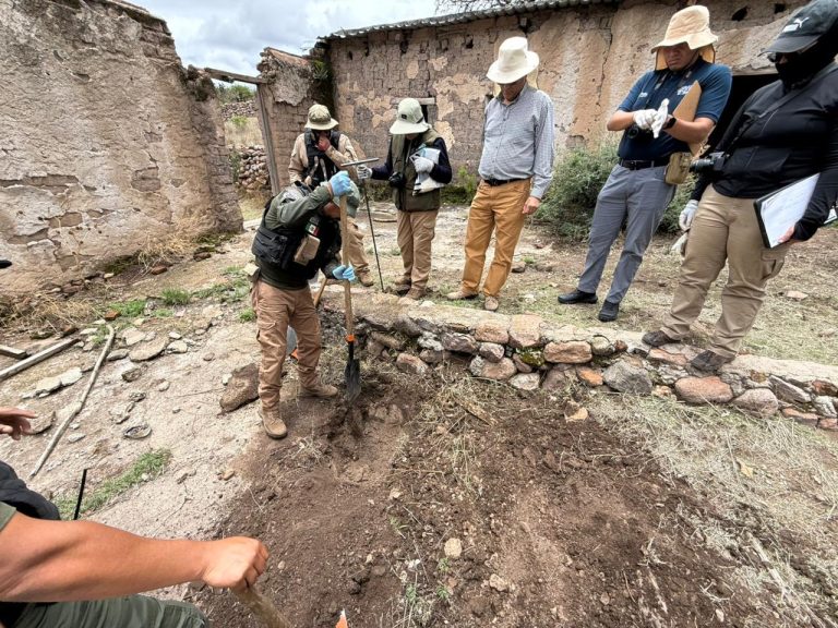 Prospectan más de siete kilómetros de zona serrana