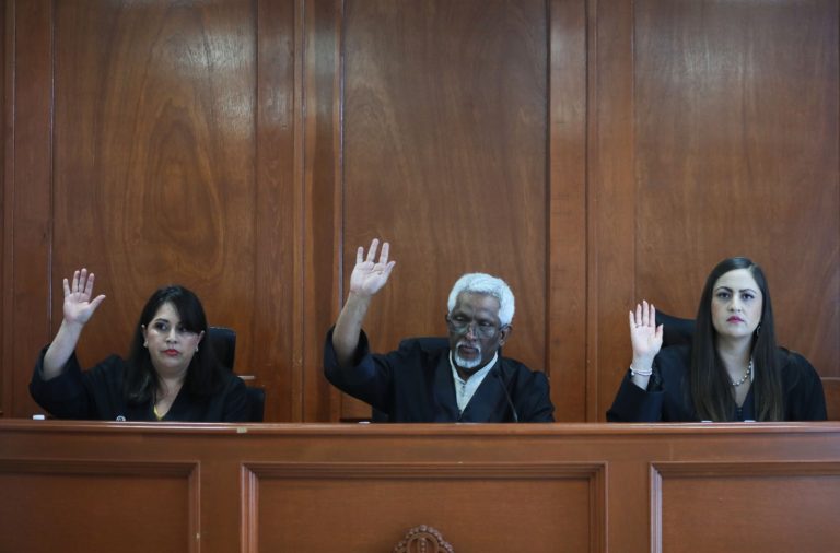 Celebra Tribunal de Disciplina Judicial sesión pública