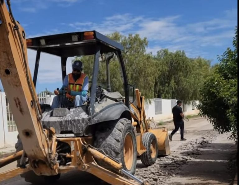 Renuevan drenajes colapsados en Ojocaliente