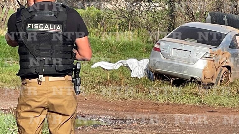 Muere joven de 18 años en aparatosa volcadura