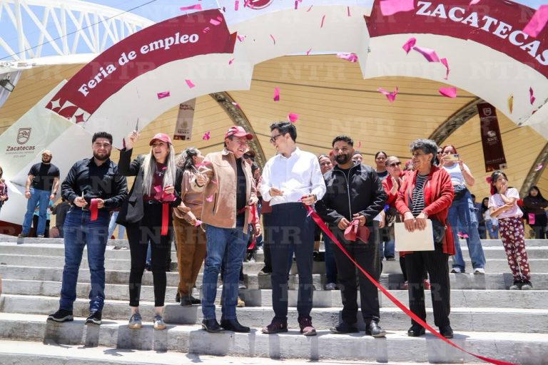 Ofertan 1 mil vacantes en la Feria del Empleo