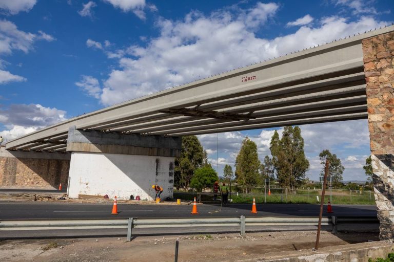 Construirán puente vehicular en el acceso a Calera