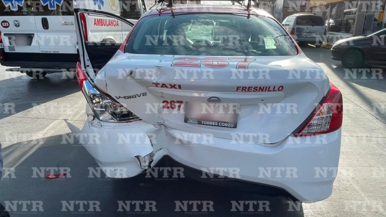 Taxista resulta lesionada en choque