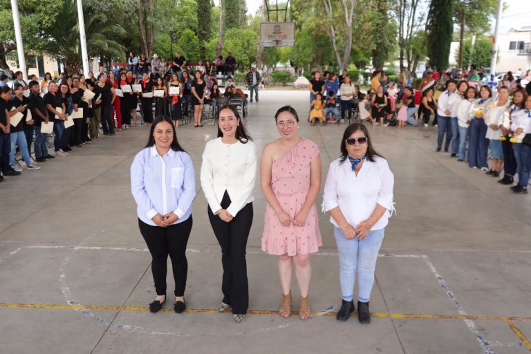 Concluyen Talleres Comunitarios de la Ermita de Guadalupe