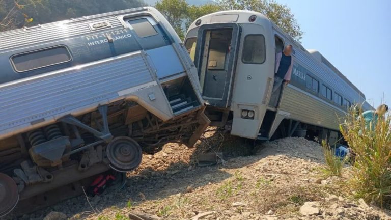 Vagón de carga se descarrila en misma zona de mortal accidente en Oaxaca