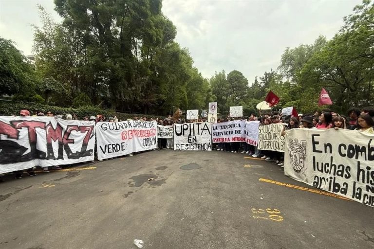 Recupera Canal 11 instalaciones tras 2 meses de ocupación