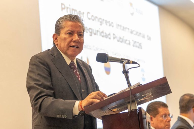Se rezaga ley frente al crimen: gobernador