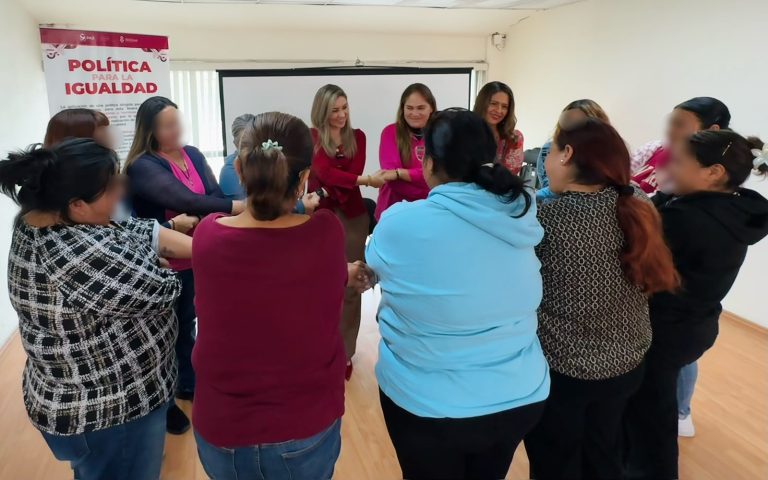 Entrega Semujer apoyos a mujeres víctimas de violencia