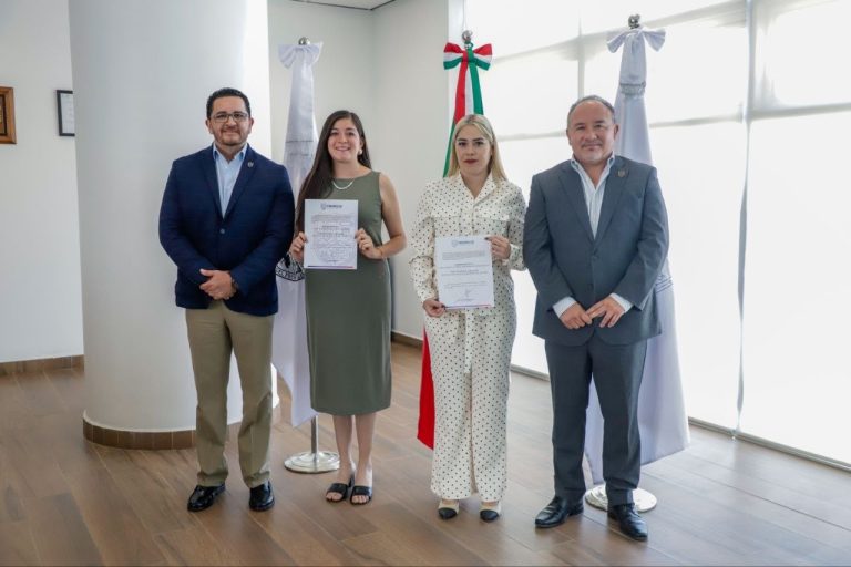 Toman protesta directoras de los Institutos del Deportes y la Juventud