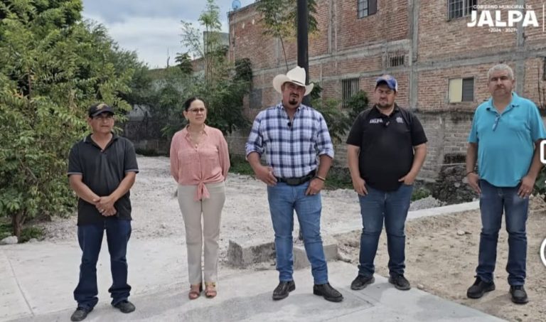 Por inundaciones en primaria, construyen boca de tormenta
