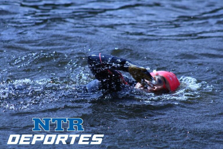 Inicia Ultraman México con natación de 10 kilómetros en Jerez